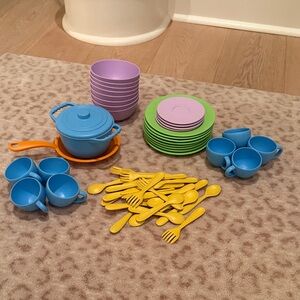 Green toys, kitchen essentials